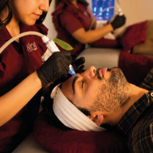Hydrafacial Pro 8 En 1 + Arco Led (Para dos personas o 2 sesiones)